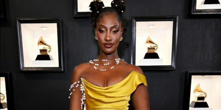 tems hairstyle at grammy