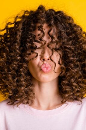 alimentation cheveux, nutriments cheveux, faire pousser les cheveux, vitamines cheveux, biotine, fer cheveux, collagène cheveux
